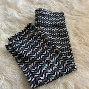 Alo Yoga Chevron Crop Mid-Low Rise Legging Pant